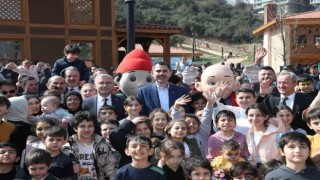 Üsküdarda konuşan AK Parti İBB Başkan Adayı Kurum: “Hayali olmayanın eseri olmazmış”