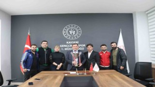 Üst üste 3 yıldır Türkiye şampiyonu oldular