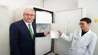 Uzayda yetişen ilk bitkinin örnekleri kuru buz içerisinde Ege Üniversitesine ulaştı