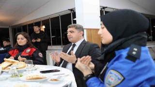 Vali Aslan iftarını polisle yaptı