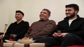 Vali Aslan, üniversite öğrencileriyle bir araya geldi