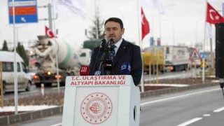 Vali Musa Işın: Kütahyaya 20 yılda 338 kilometre bölünmüş yol yapıldı