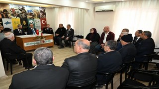 Vali Ünlü, şehit aileleri ve gazi derneklerini ziyaret etti
