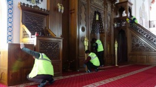 Vanda camiler Ramazan ayına hazırlanıyor