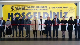 Vanda ‘Yöresel Ürünler ve Hediyelik Eşya Fuarı kapılarını ziyaretçilere açtı