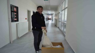 Vartoda sandık kurulu başkanları seçim torbalarını teslim aldı