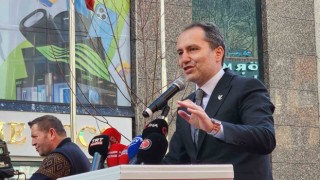 Yeniden Refah Partisi Genel Başkanı Erbakan: “CHPli belediyeler yüksek dolar faiziyle borçlanıyor”
