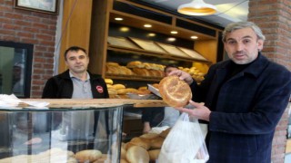 Yenişehirde 300 gram pide 10 lira