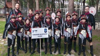 Yunusemre halk oyunlarında Manisanın gururu oldu
