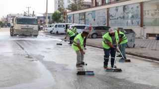 Yüreğir Belediye Başkanı Kocaispir: Sokakları deterjanla yıkanan tek ilçe Yüreğir