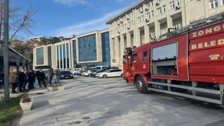 Zonguldak Adliyesinde çıkan yangın paniğe neden oldu