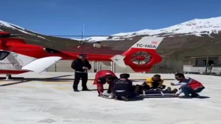 16 yaşındaki hasta için helikopter ambulans havalandı