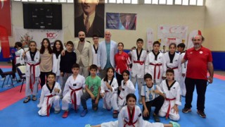 23 Nisan Taekwondo Şöleni Tamamlandı