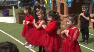 23 Nisan Ulusal Egemenlik ve Çocuk Bayramını Üsküdarda doyasıya kutladılar