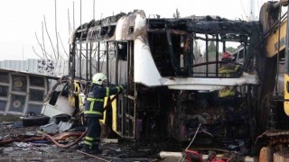 6 otobüs alev alev yandı, siyah dumanlar şehrin her yerinden görüldü