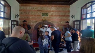 9 günlük tatilde Ertuğrul Gazi ve Şeyh Edebali Türbesini 100 bin kişi ziyaret etti