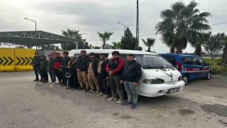 Adanada göçmen kaçakçılığı yapan iki kişi tutuklandı