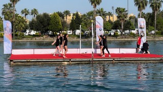 Adana'da Nehir Üzerinde Portakal Çiçeği Karnavalı Heyecanı