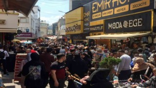 Adanada vatandaşlar bayram öncesi alışverişe akın etti