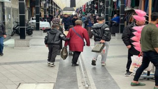 Aksarayda çarşıda bayram yoğunluğu