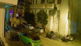 Alanyada motosikletin çalınma anı güvenlik kamerasında