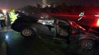 Ankarada aşırı yağış nedeniyle kontrolden çıkan bariyere çarptı: 1 ölü, 5 yaralı