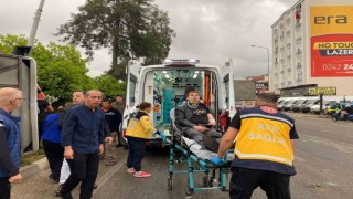 Antalyada otel servis aracı devrildi: 19 yaralı