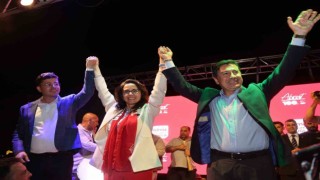 Aras ve Köksal seçim zaferini kutladı