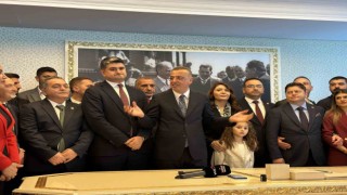 Ataşehir Belediyesinde devir teslim töreni düzenlendi