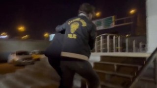 Ataşehirde trafikte havaya ateş eden motosikletli yakalandı
