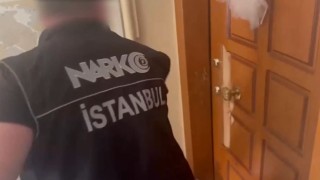 Avcılarda polisin geldiğini görünce evdeki uyuşturucuları ateşe veren zehir tacirleri böyle yakalandı