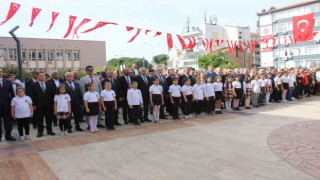 Aydında 23 Nisan kutlamaları çelenk töreni ile başladı
