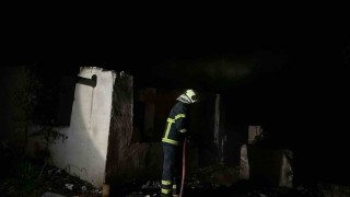 Bağ evinde yangın çıktı
