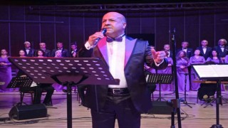 Balıkesir Türk Müziği Korosu Bodrumda konser verdi