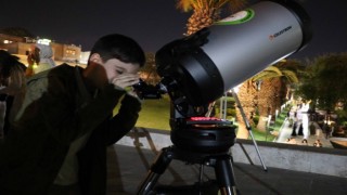 Balıklıgölde teleskoplarla çocuklara gökyüzü izletildi