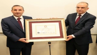 Başkan Ali Tombaş mazbatasını aldı ve göreve başladı