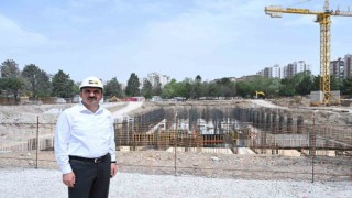 Başkan Altay: “Mevcut ağaçlara göre şekillendirerek Türkiyenin en ikonik kütüphanesini gençler için yapıyoruz”