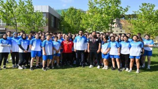 Başkan Bingöl, Tuzla Belediyesi Spor Akademisi öğrencileri ile spor yaptı