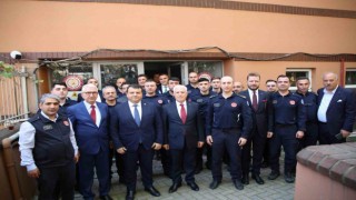 Başkan Bozbeyden Büyükşehir çalışanlarına bayram ziyareti