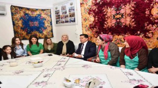 Başkan Özer Esenyurtta derneklerle bayramlaştı