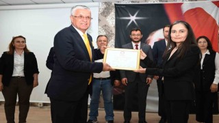 Başkan Topaloğlu mazbatasını aldı