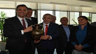Başkan Zeyrek, Manisa TSO Başkanı Yılmazı ağırladı