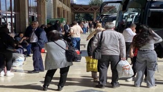 Bayram tatilinin son gününde otogara akın ettiler