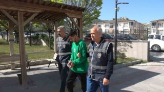 Burdurda farklı suçlardan 25 yıl hapis cezasıyla aranan firari cezaevine gönderildi