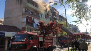 Bursada bir apartman dairesinde yangın