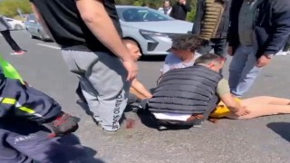 Bursada feci kaza; otomobil kadınlara çarptı
