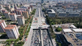 Büyükçekmece ile Avcılar arasında yaşanan trafik yoğunluğu havadan görüntülendi