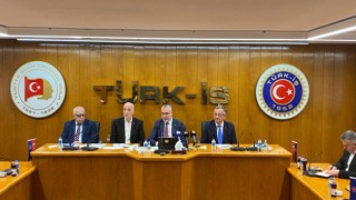 Çalışma ve Sosyal Güvenlik Bakanı Vedat Işıkhan Türk-İş'i Ziyaret Etti