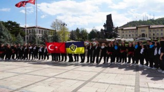 Çanakkale Savaşında 3 dönem mezun veremeyen lise, 139. yılını kutluyor