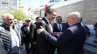 CHP Genel Başkan Yardımcısı Ensar Aytekinden Başkan Ertaşa hayırlı olsun ziyareti